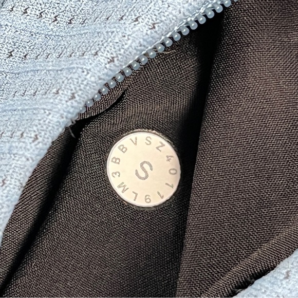 Lululemon Surge Warm 1/2 Zip Mens Small Dusty Blue Long Sleeve Athletic Pullover - Picture 4 of 4